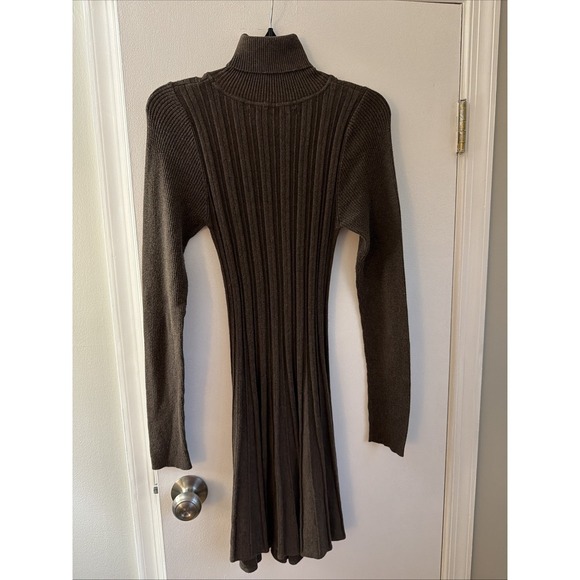 Max Studio Ribbed Knit Body Hugging Turtleneck Sweater Dress Flared Skirt - Picture 2 of 8